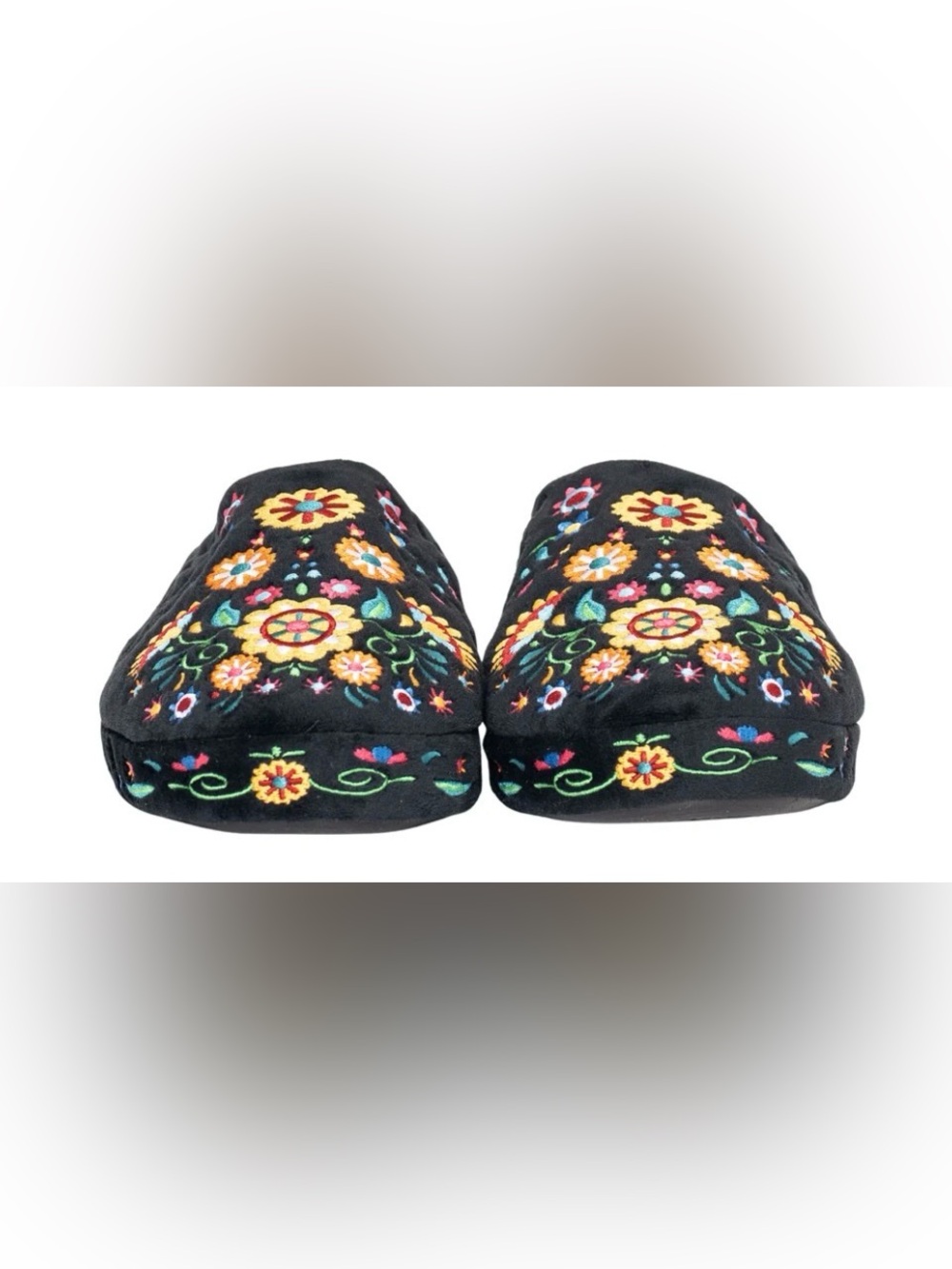 Black Embroidered Floral Slip-On Slippers for Women - Picture 3 of 12
